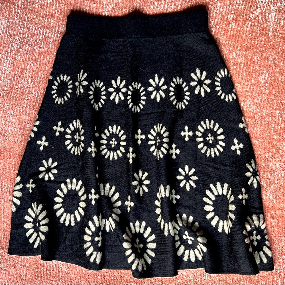 Black Patterned Knit Skirt